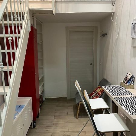 La Casina Di Lia In Via Dei Tribunali ナポリ エクステリア 写真